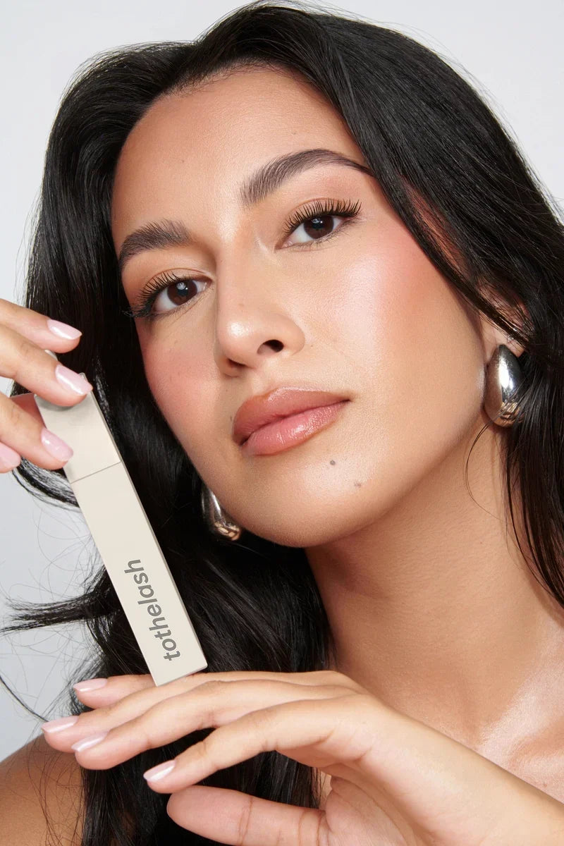 How to use an eyelash curler: the complete guide to perfectly curled lashes